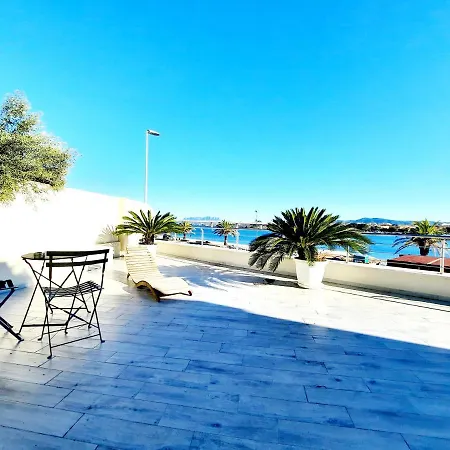 La Promenade & 4*