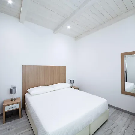 La Promenade Rooms&suites 4*