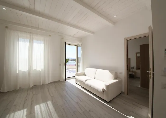 La Promenade & Guest house 4*