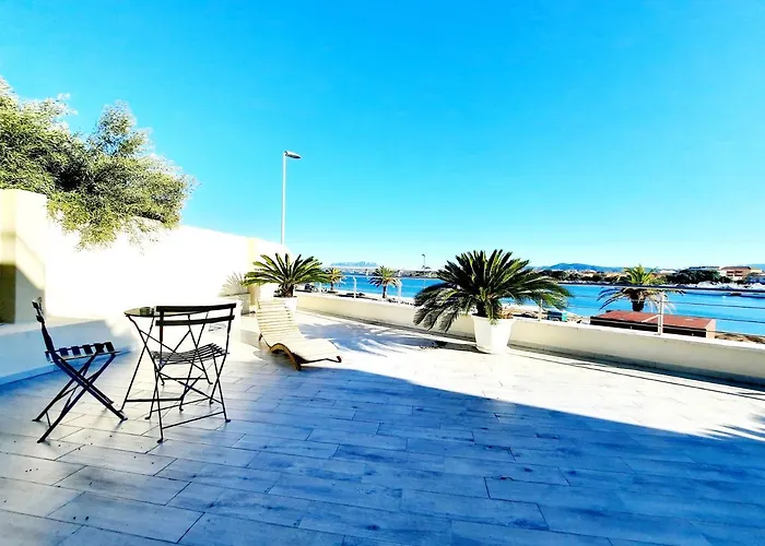 La Promenade & 4*