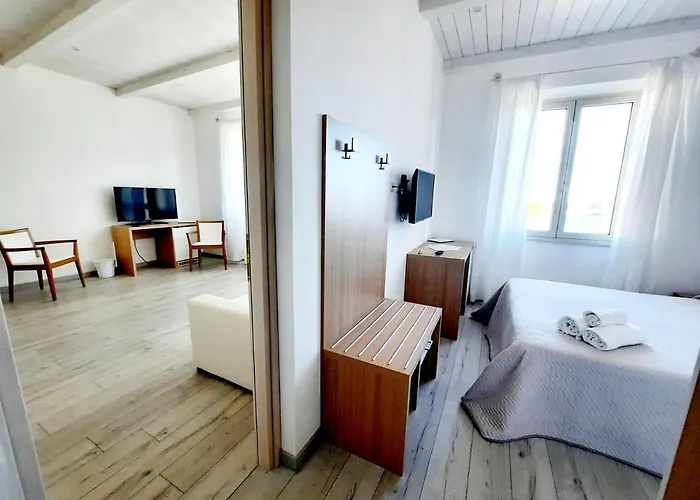 Guest house La Promenade & 4*