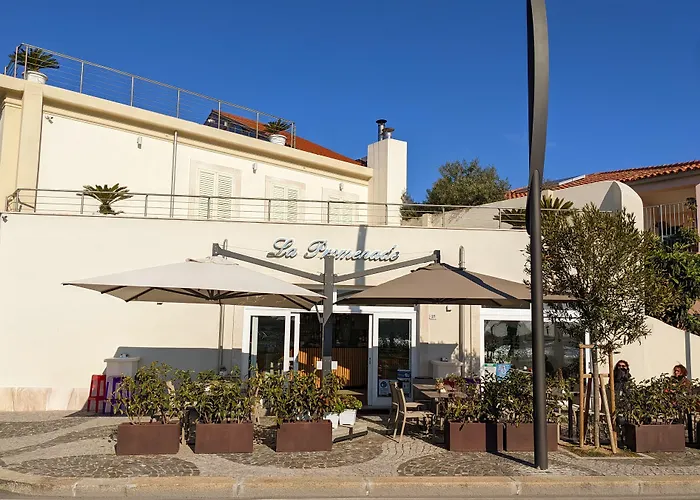 La Promenade & אולביה