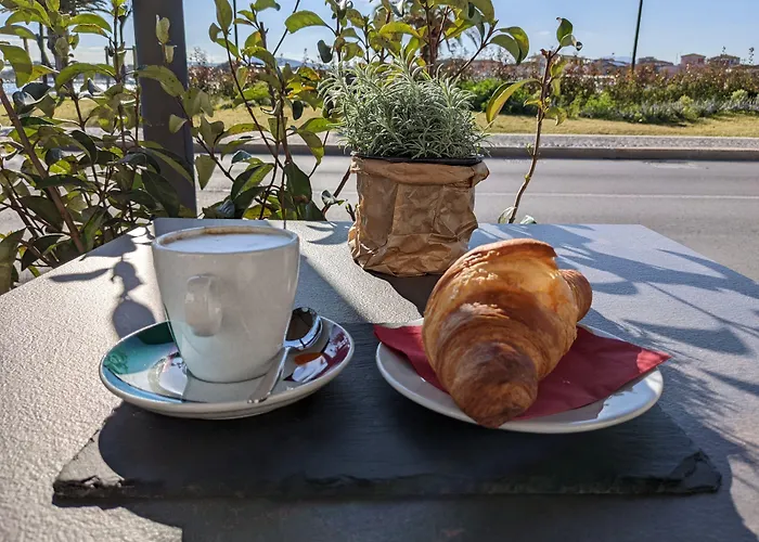 Guest house La Promenade & Olbia