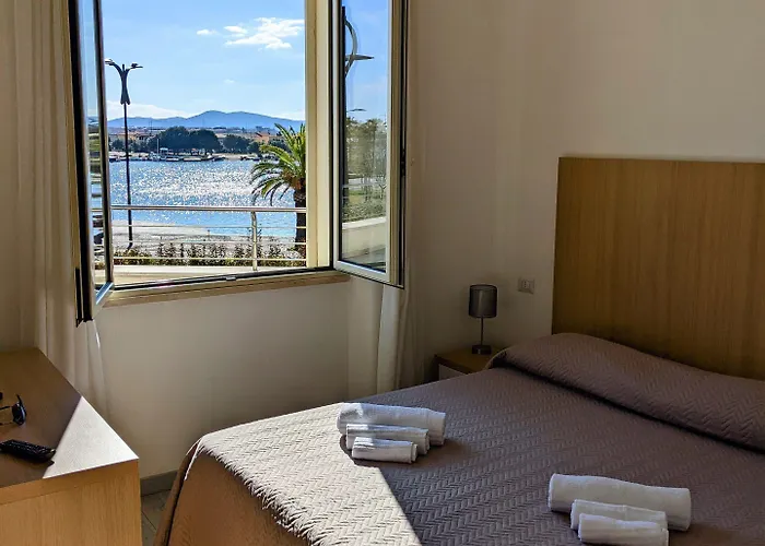 La Promenade & Guest house 4*